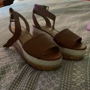 NWOT platform sandals